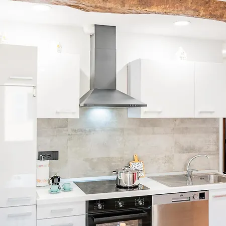 Retrovi 23 아파트 쿠네오